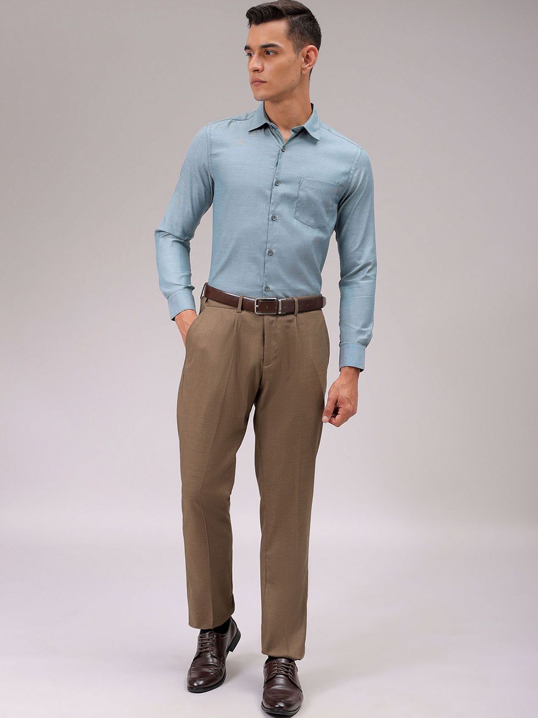 The Indian Garage Co. X Luxe Men Cutaway Collar Solid Slim Fit Formal Shirt