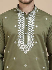 Jompers Embroidered Thread Work Mandarin Collar Straight Kurta With Pyjamas