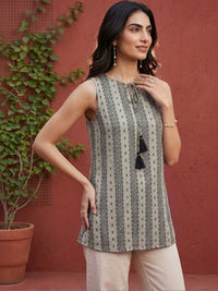 Mamicha Geometric Print Top