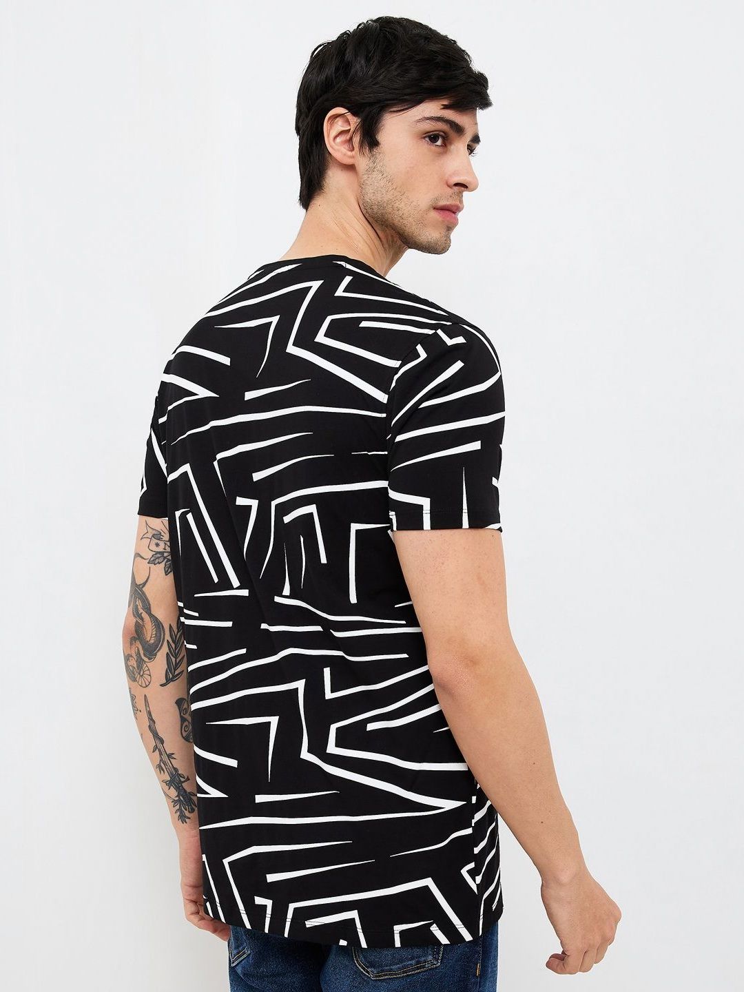 SPYKAR Men Abstract Printed Round Neck Cotton Slim Fit T-shirt