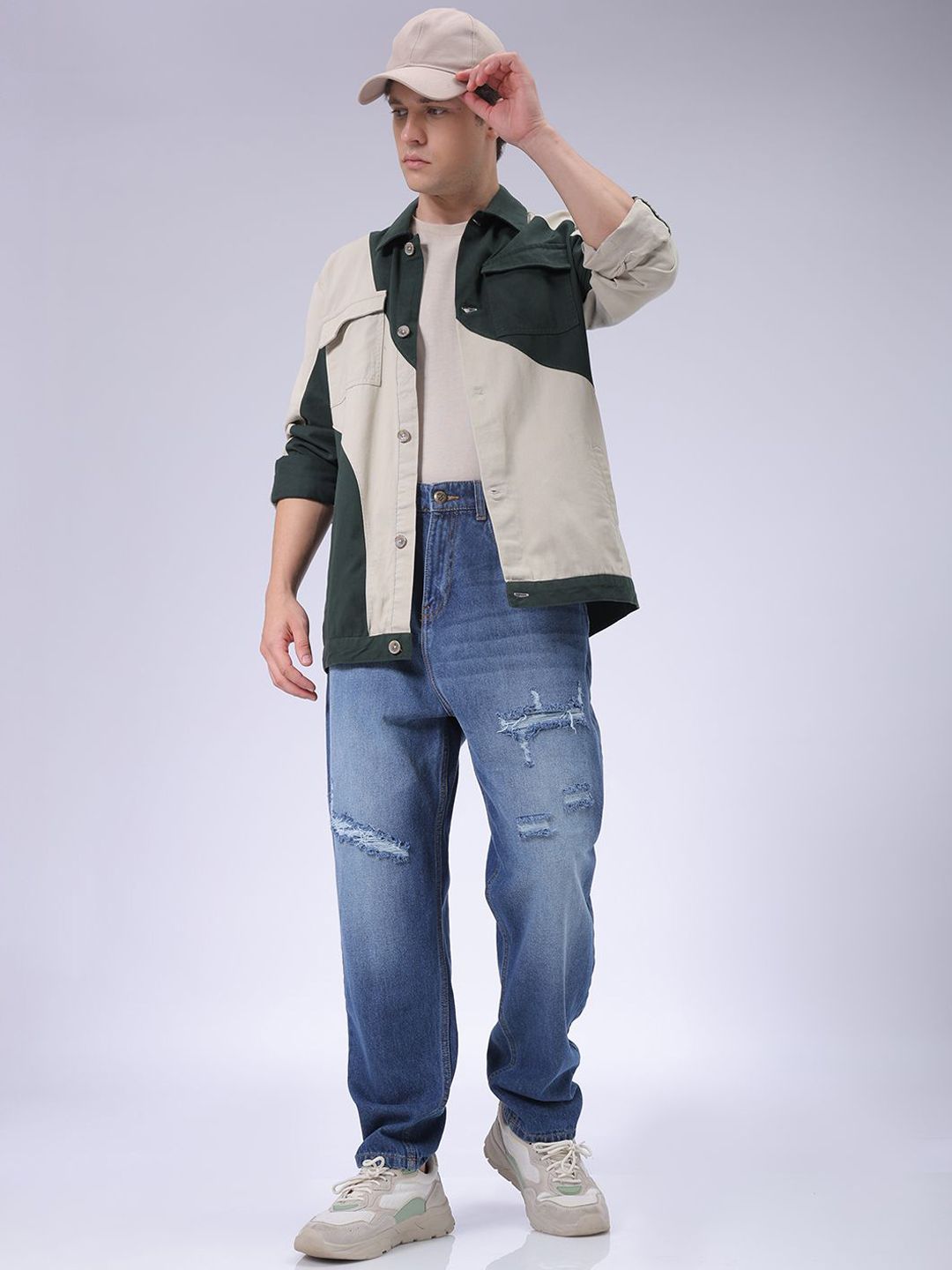 The Indian Garage Co Men Tapered Fit Light Fade Jeans