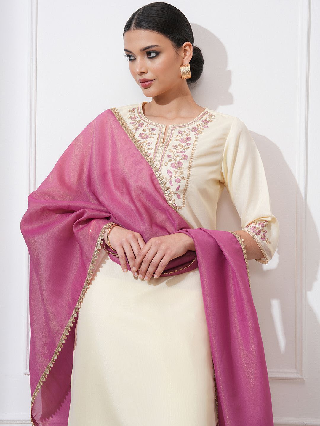 Vishudh Women Ethnic Motifs Embroidered Regular Thread Work Kurta with Trousers & With Dupatta