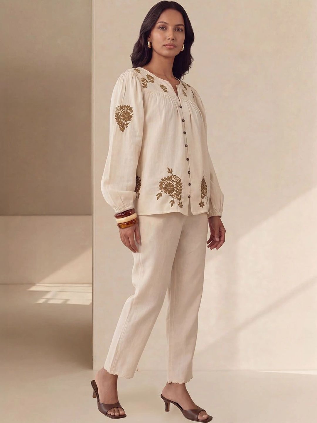 House of Chikankari Women Straight Floral Casual Shirt