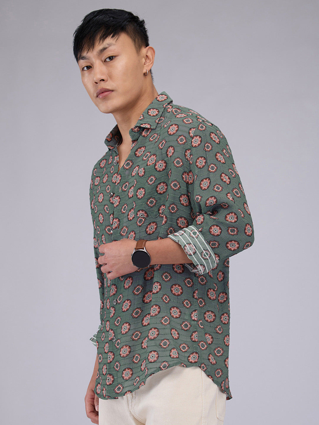 VASTRADO Men Classic Fit Spread Collar Floral Printed Relaxed Fit Casual Shirt