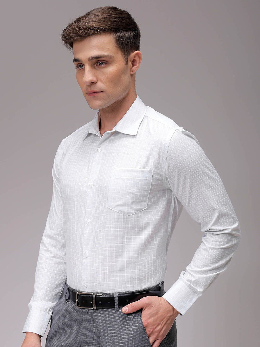 The Indian Garage Co. X Luxe Men Slim Fit Opaque Checked Formal Shirt