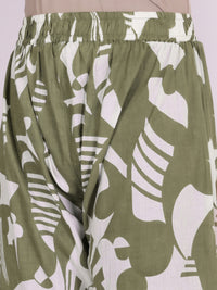 Varanga Floral Printed V-Neck Pure Cotton Straight Kurta With Trousers