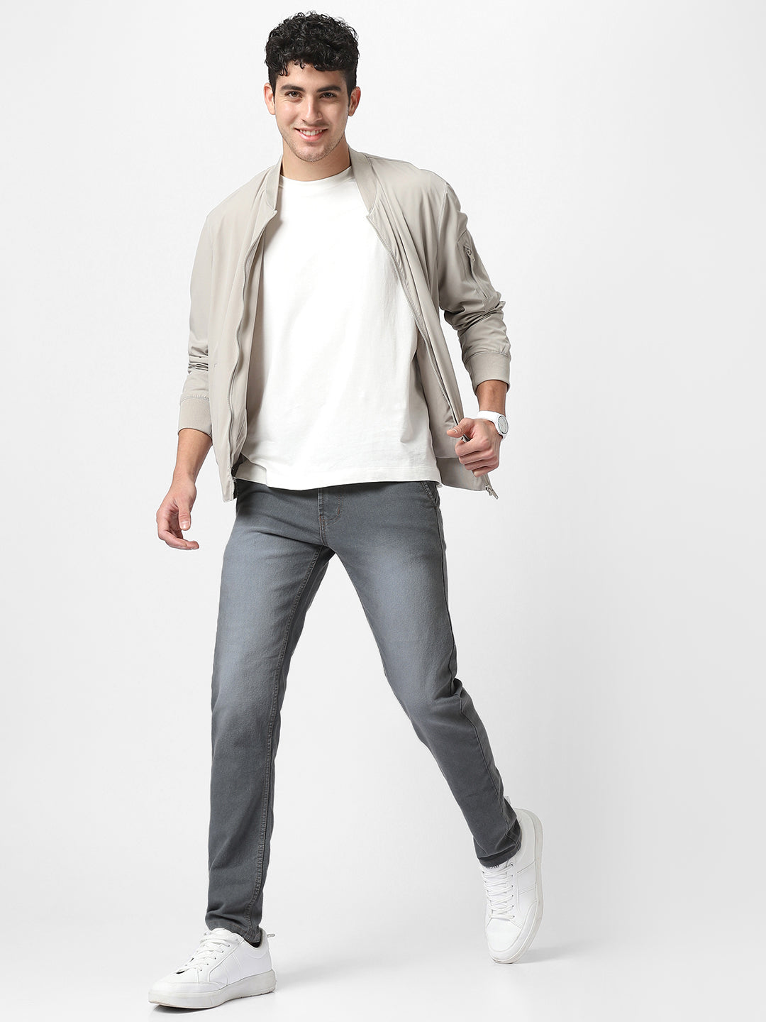Urbano Fashion Men Grey Slim Fit Mid-Rise Clean Look Stretchable Jeans