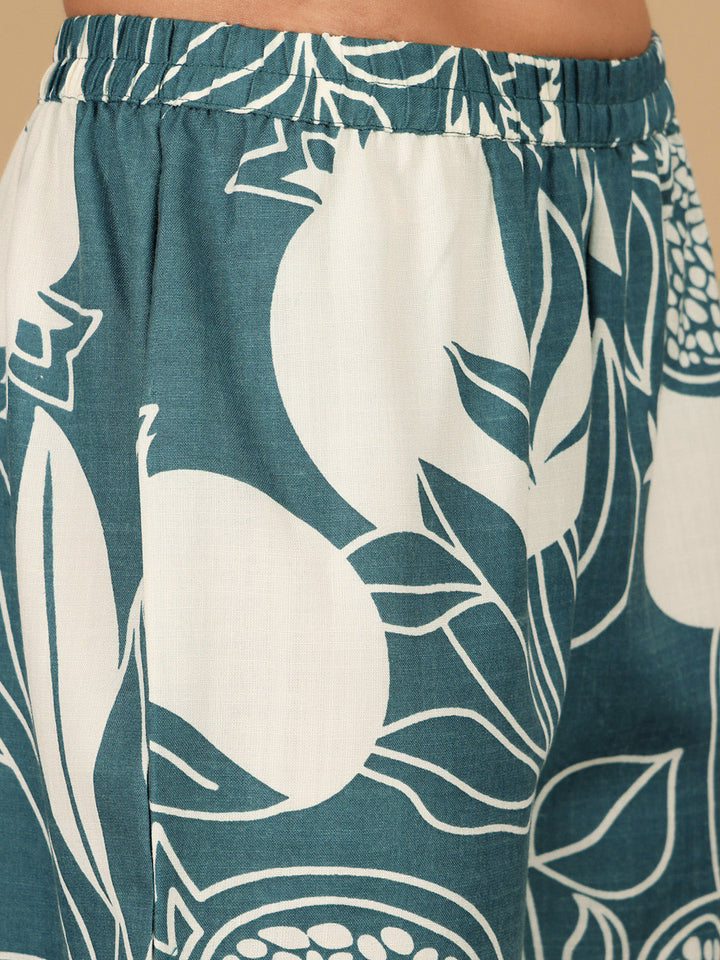 Varanga Floral Printed Round Neck Thread Work Straight Kurta With Trousers