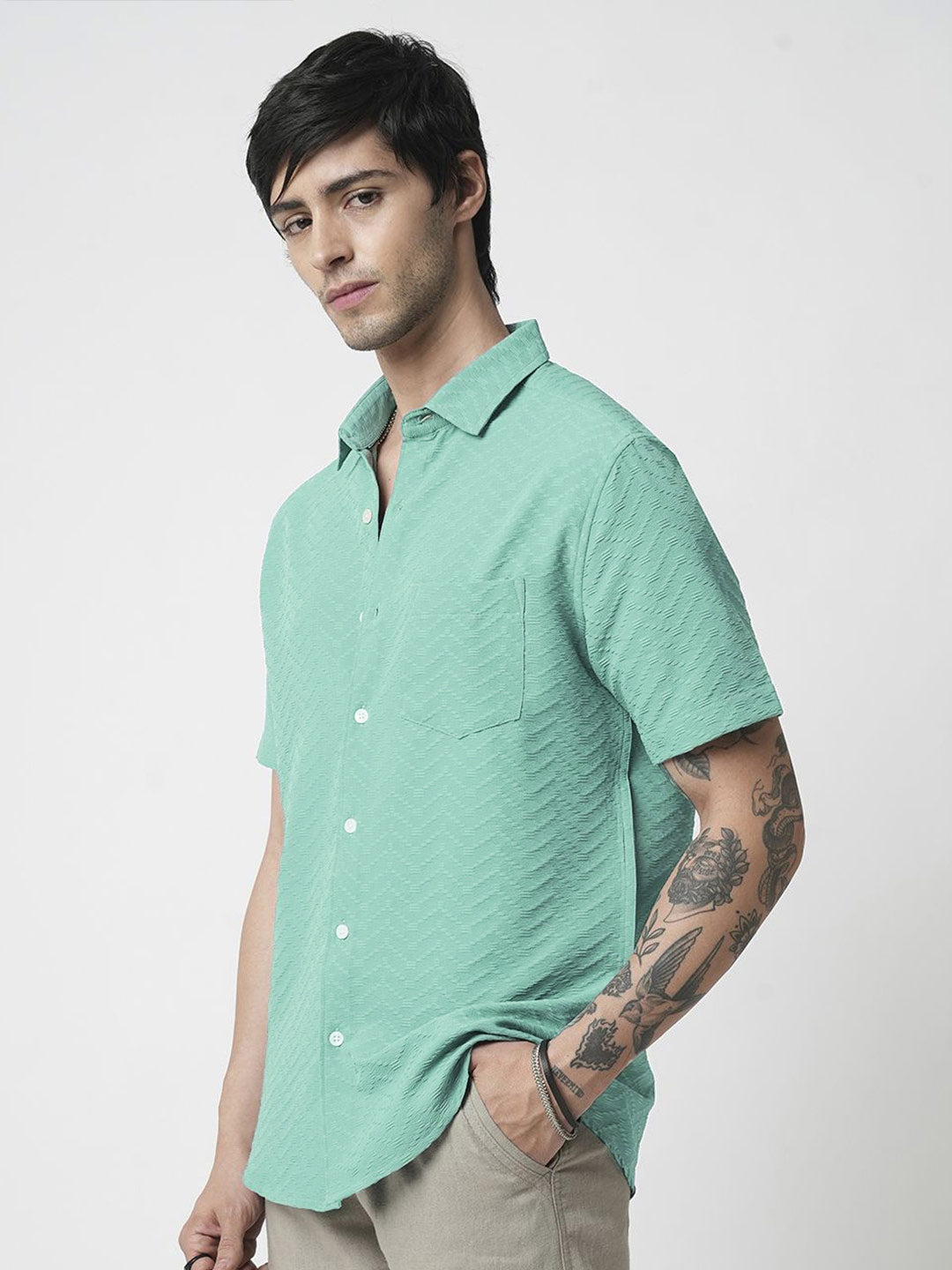 VASTRADO Men Classic Spread Collar Solid Slim Fit Casual Shirt