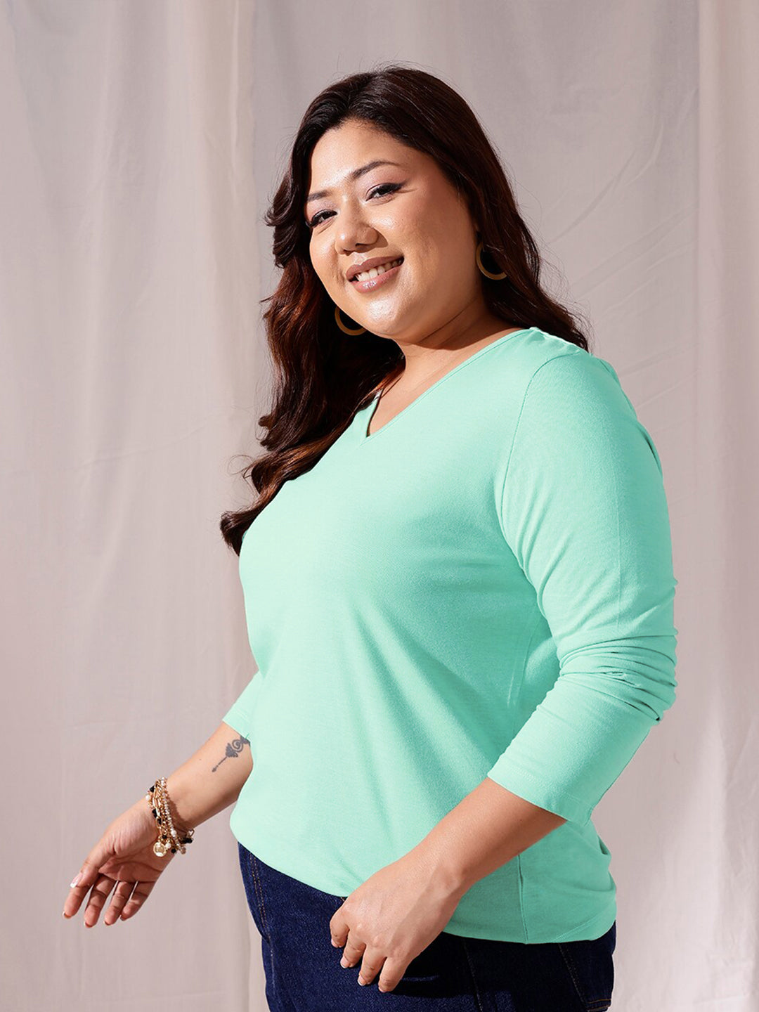 CURVY STREET Plus Size V-Neck Cotton T-shirt