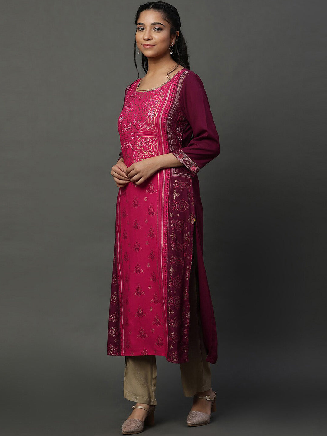 Motif etnik aurelia dicetak lurus kurta