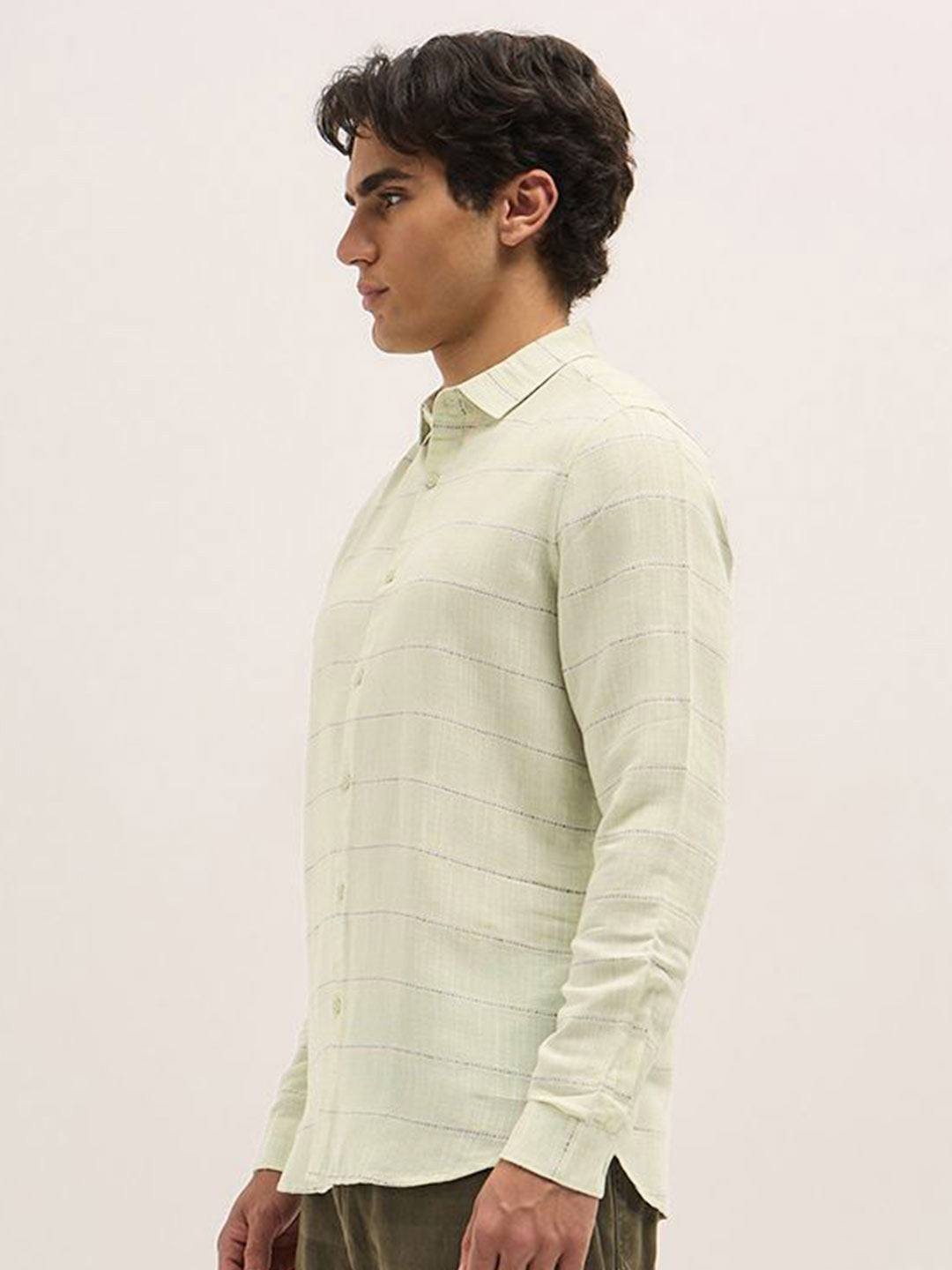 THE BEAR HOUSE Men Slim Fit Horizontal Stripes Opaque Striped Casual Shirt