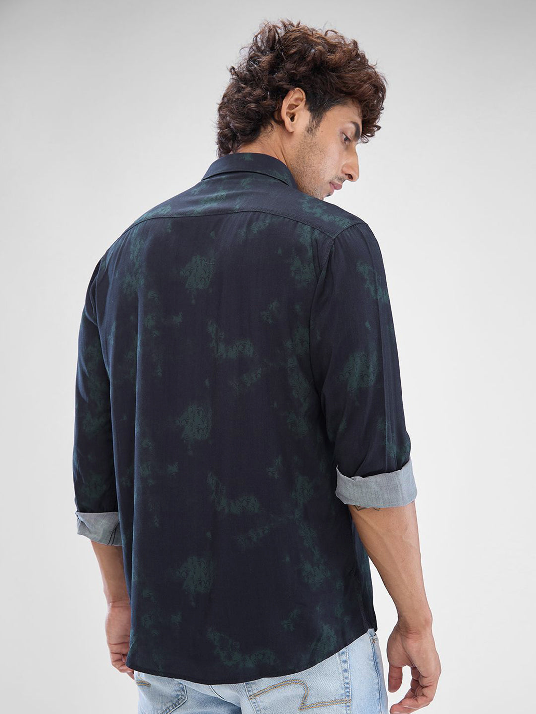 SPYKAR Men Slim Fit Opaque Abstract Printed Spread Collar Casual Shirt