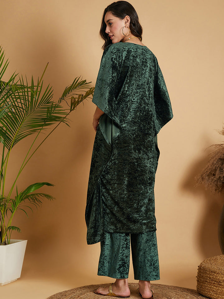 Shae by SASSAFRAS Embroidered V-Neck Flared Sleeves Kaftan Sequinned Work Velvet Kurta