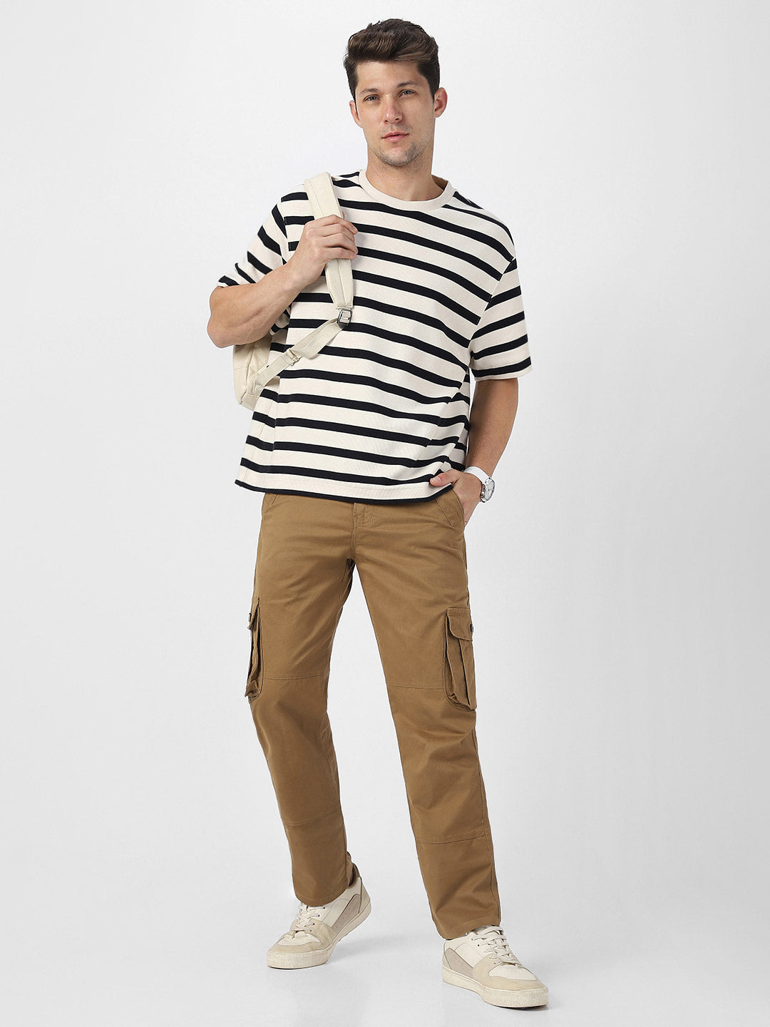 Urbano Fashion Men Mid-Rise Cargos Trousers