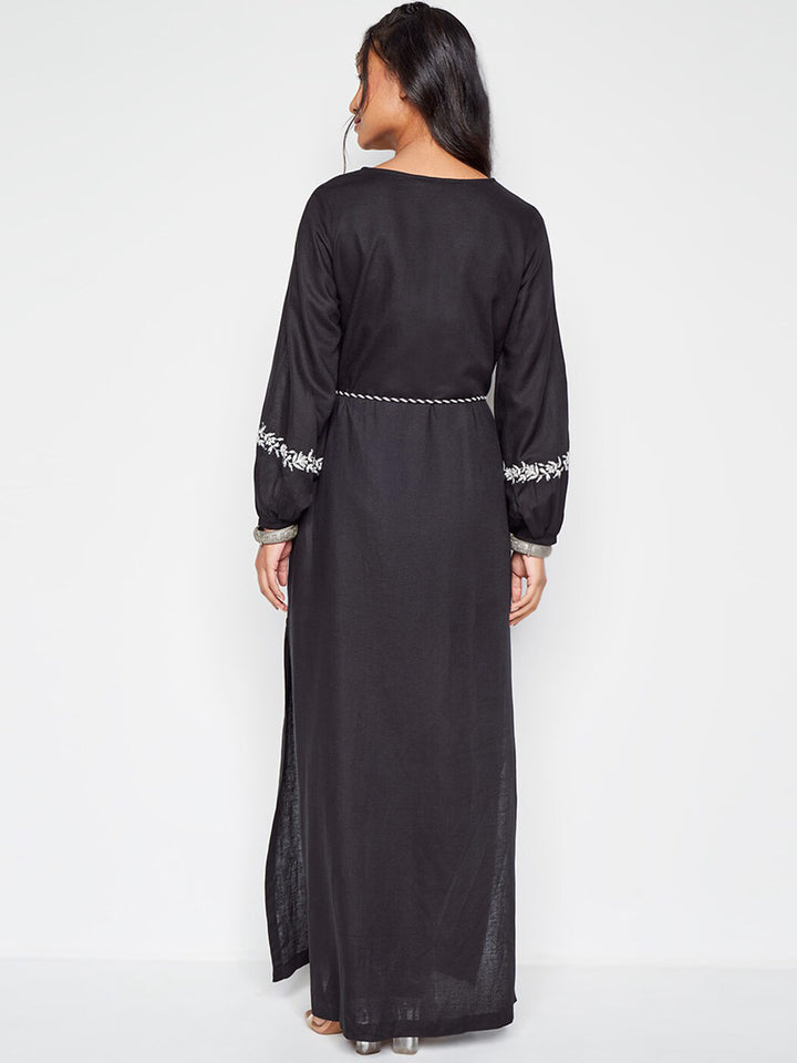 Global Desi Ethnic Motif Embroidered V-Neck A-Line Maxi Ethnic Dress