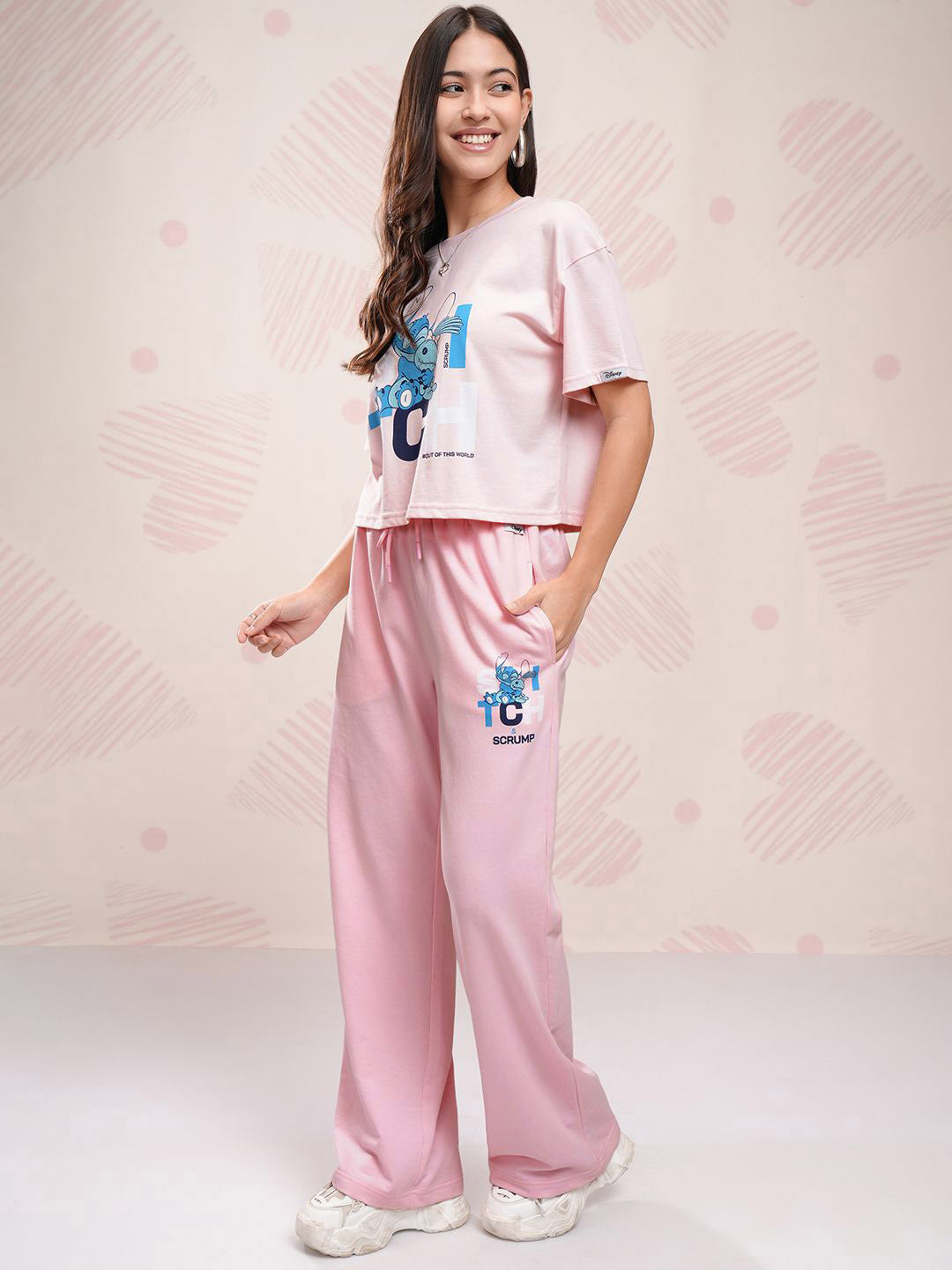 Tokyo Talkies Disney Women Stitch dicetak T -shirt Fit Cotton Boxy Fit dengan Pant Co Ords