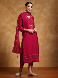 Varanga Women Floral Embroidered Regular Kurta with Trousers & With Dupatta
