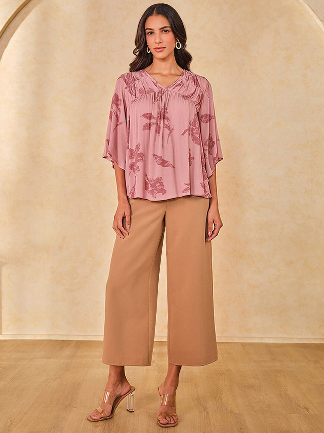AND Print Tie-Up Neck Kimono Sleeve Top
