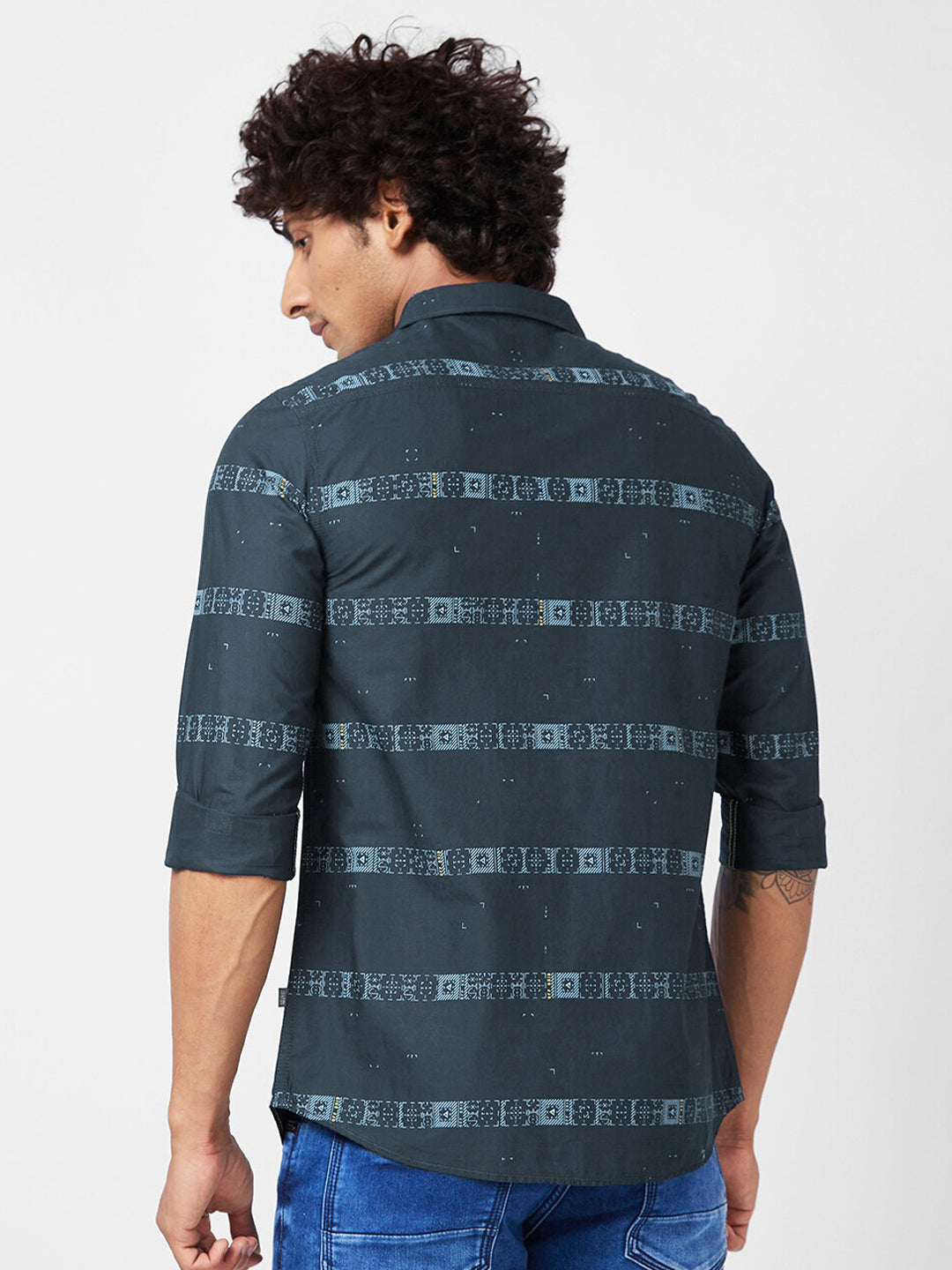 SPYKAR Men Slim Fit Horizontal Striped Cotton Pure Cotton Casual Shirt