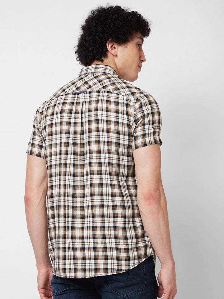 SPYKAR Spread Collar Short Sleeves Cotton Checked Casual Shirt