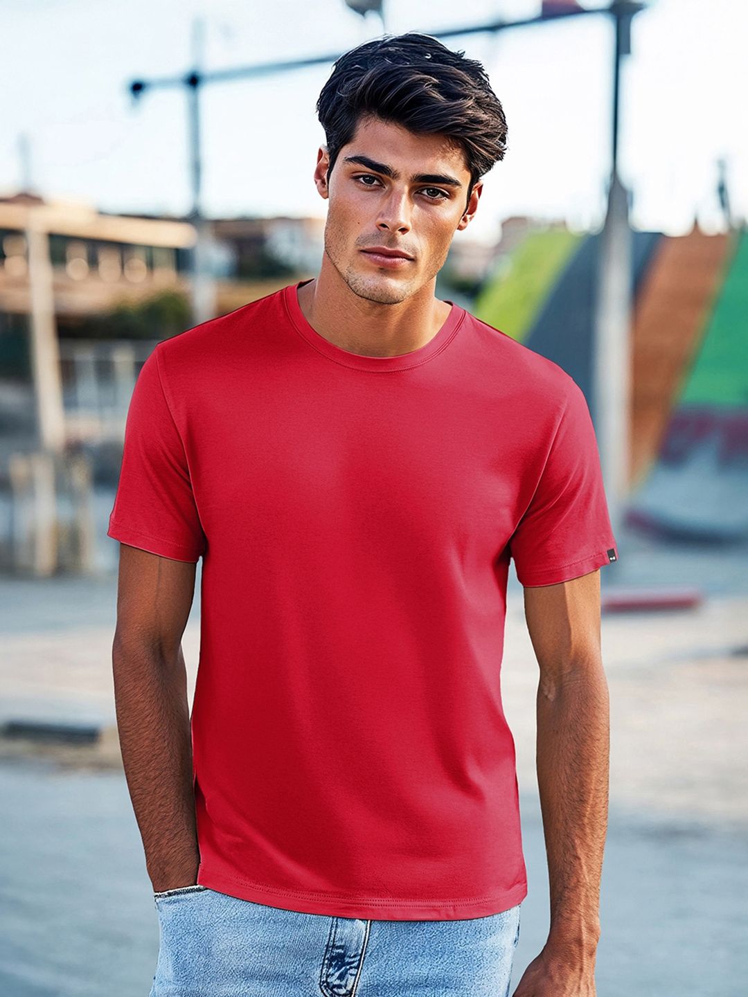 Bewakoof Men Red Solid Round Neck T-shirt