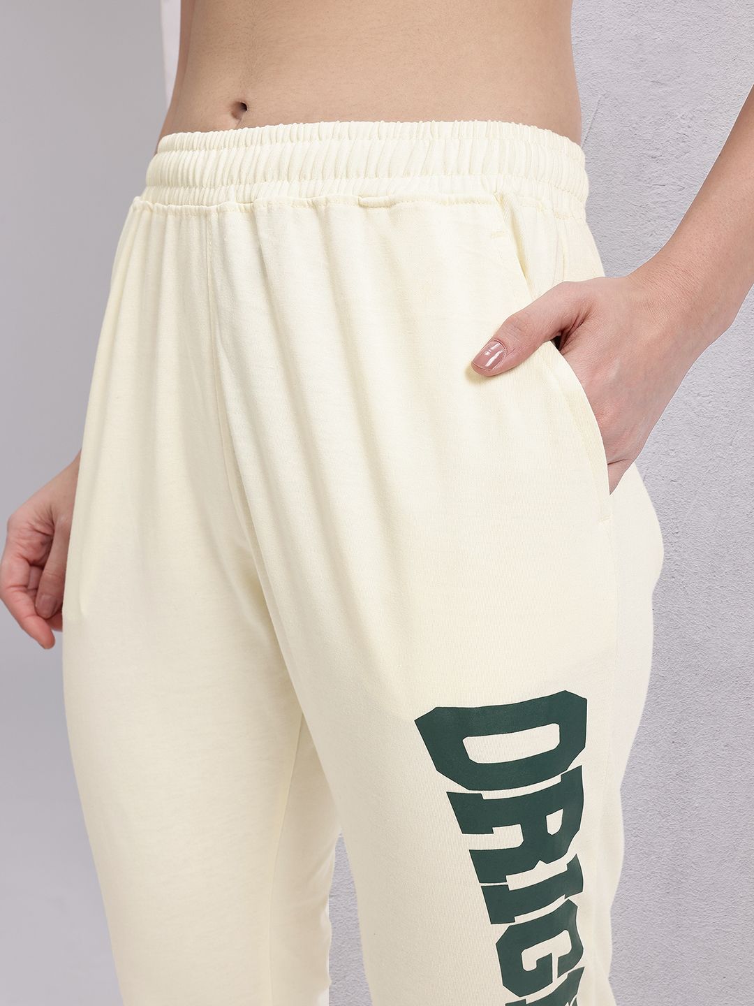 HRX by Hrithik Roshan Women OG Troupe Story Printed Lifestyle Joggers