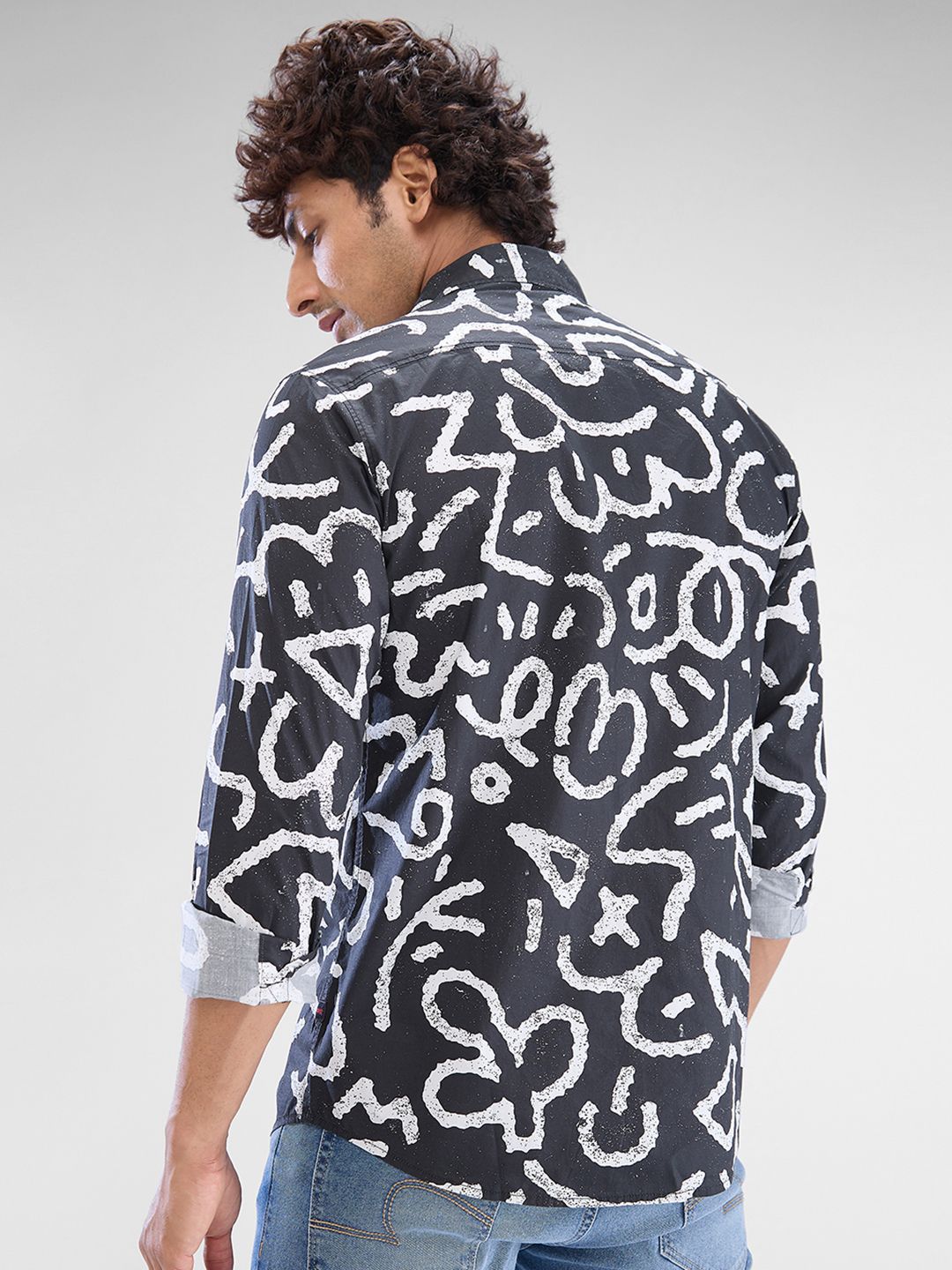 SPYKAR Men Slim Fit Opaque Printed Casual Shirt