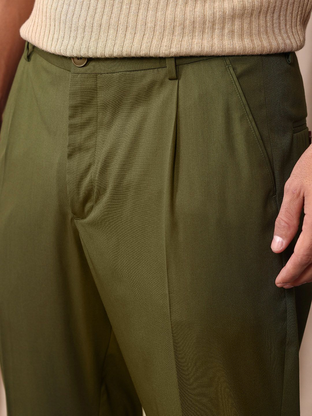 Mr Bowerbird Men Tailored Fit Vintage Pleated Trousers