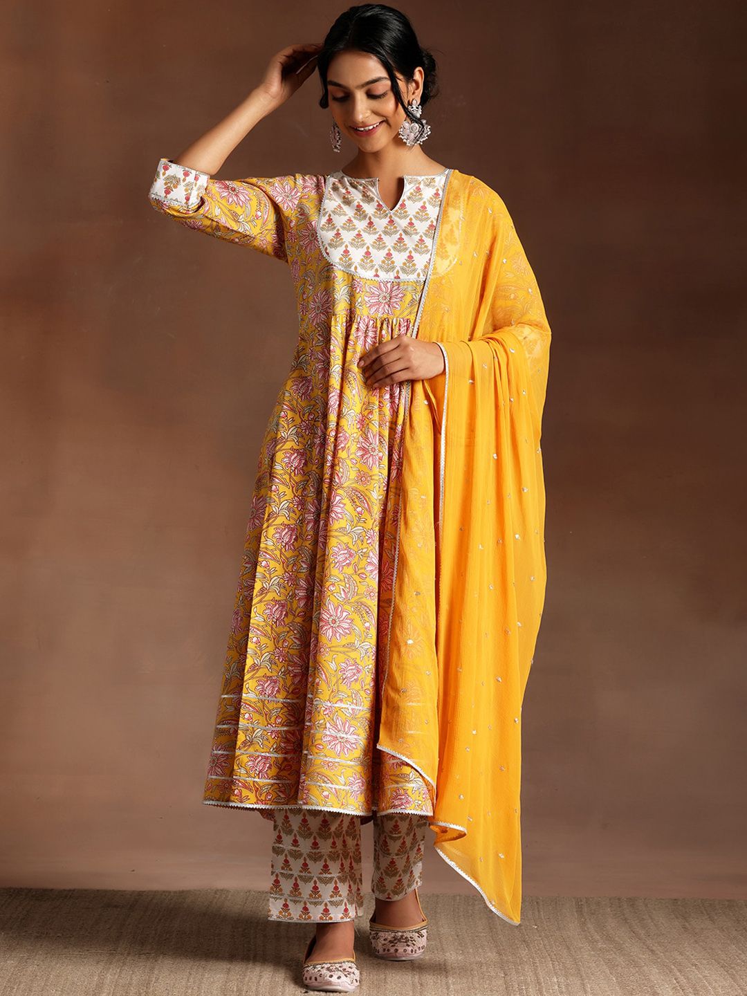 Libas Floral Printed Regular Gotta Patti Pure Cotton Kurta with Palazzo & Dupatta