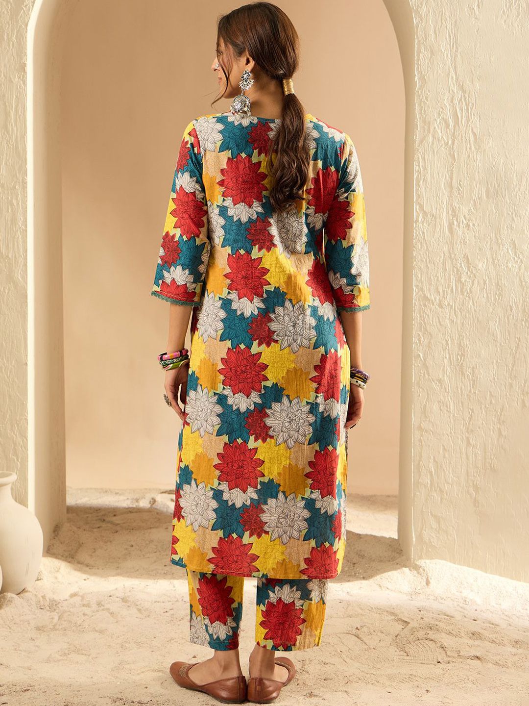 Indo Era Women Floral Printed Regular Pure Cotton Kurta with Trousers