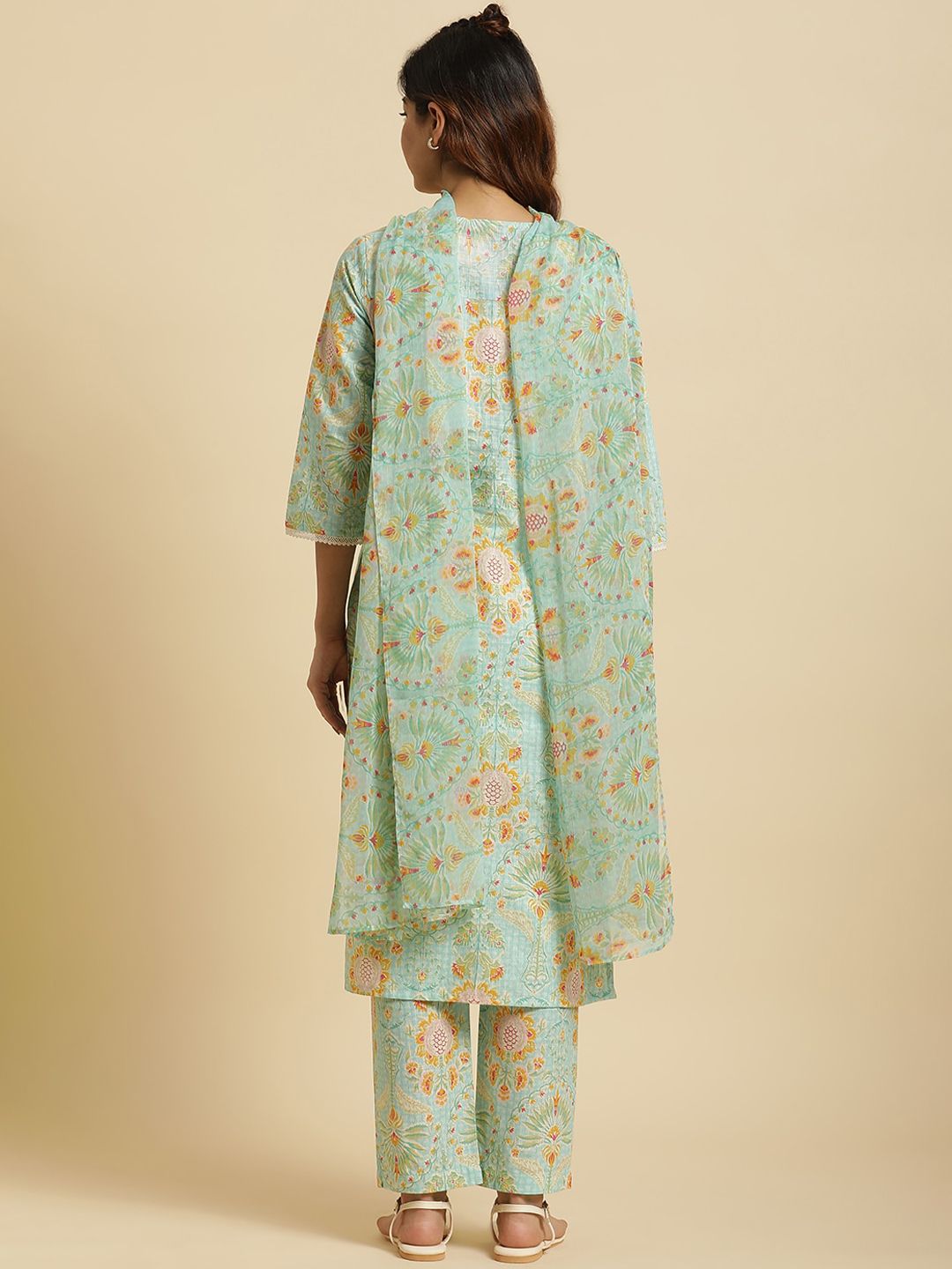 W Floral Printed Regular Pure Cotton Kurta With Trousers & Dupatta