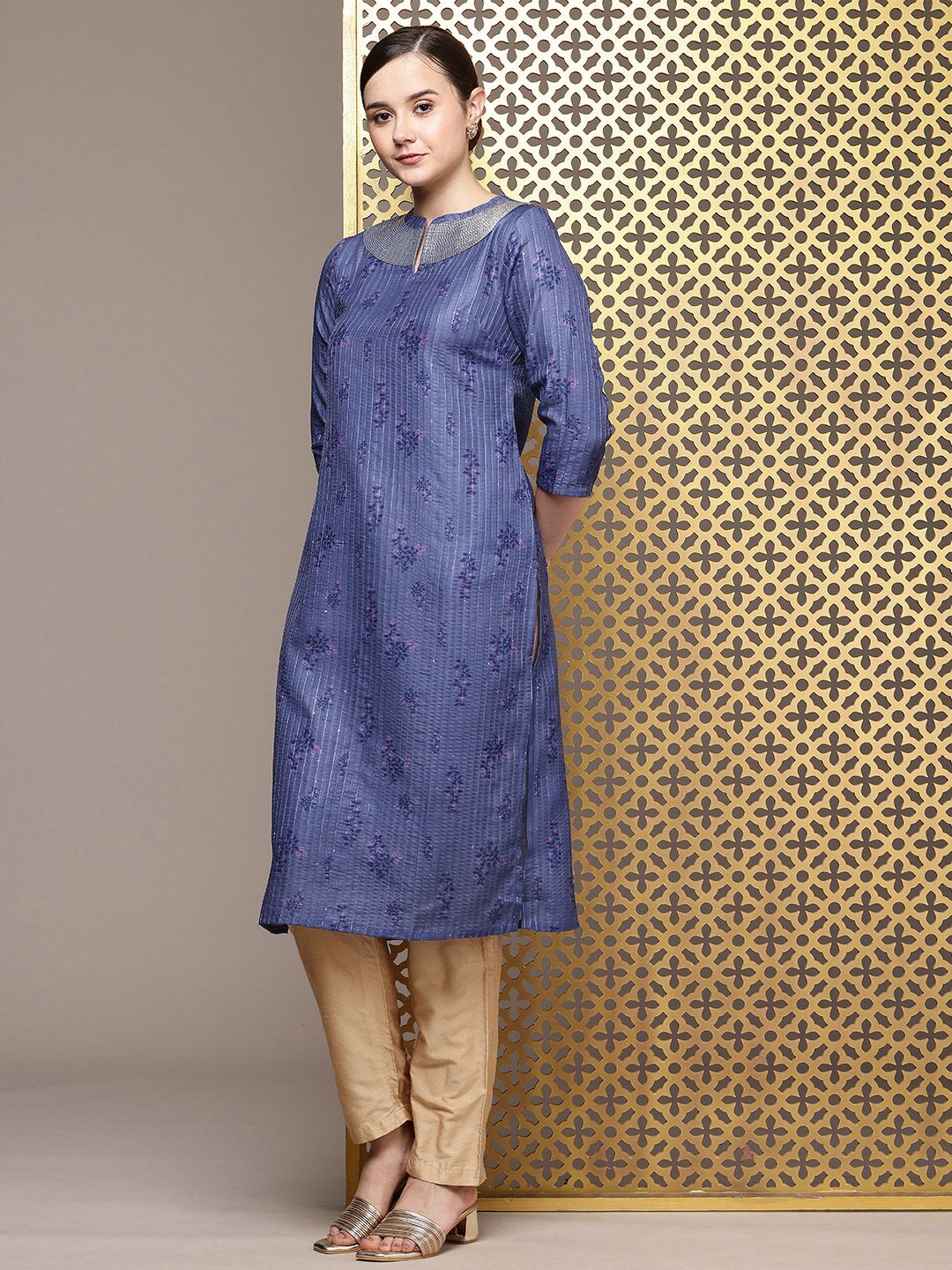 House of Pataudi Floral Printed Sequinned Jashn Kurta