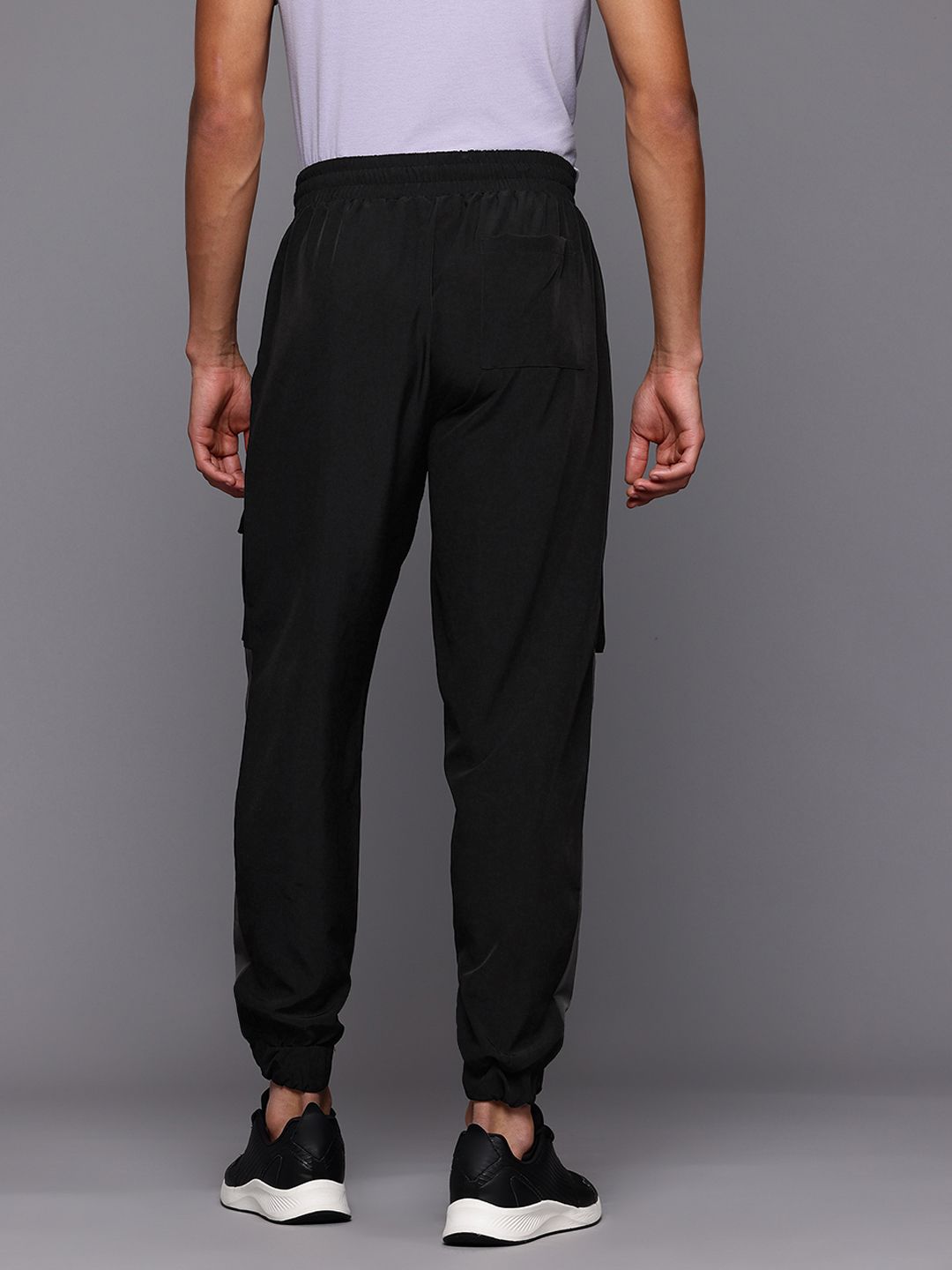 HRX by Hrithik Roshan Men Cargo Style Lifestyle Joggers