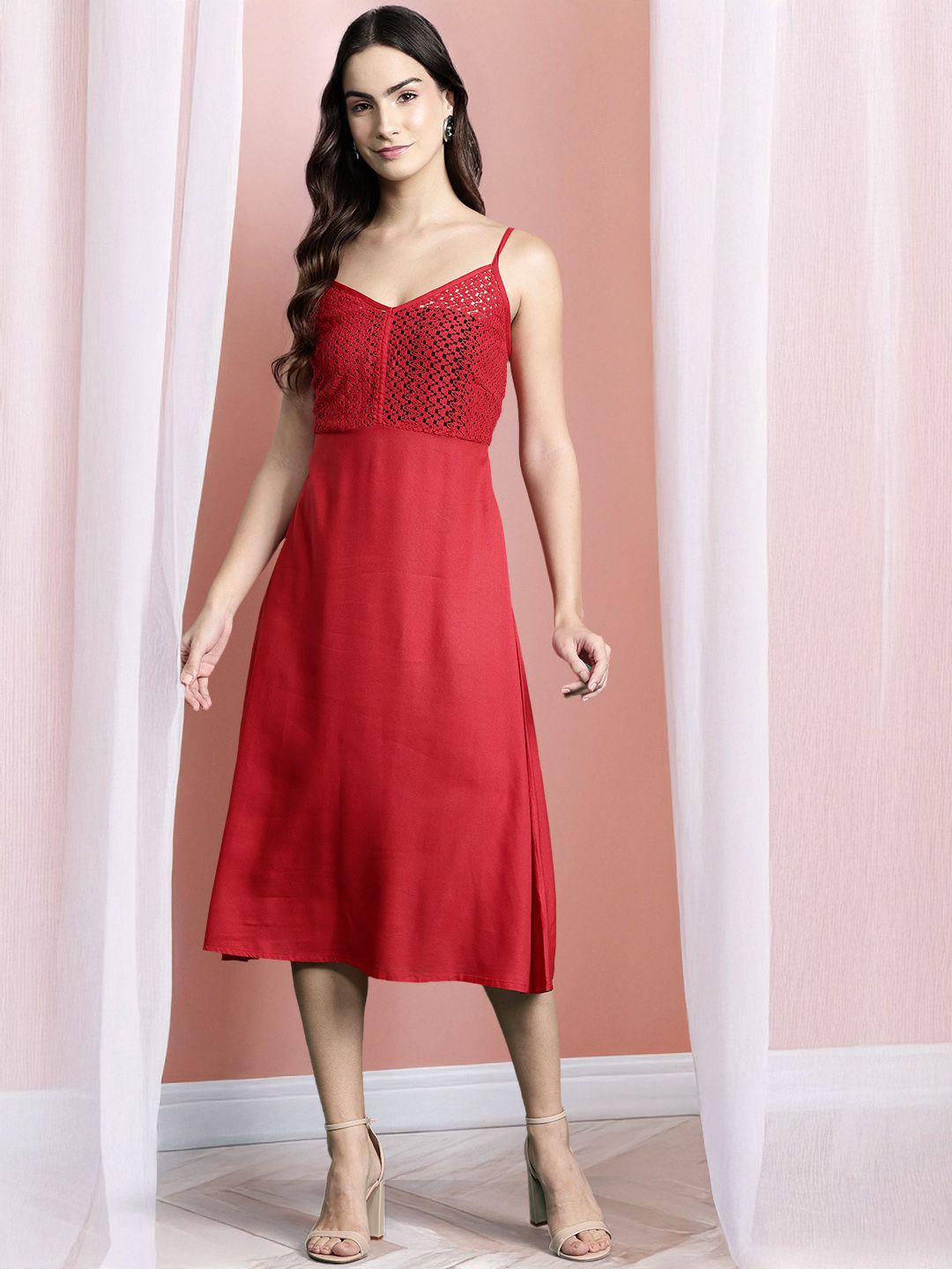 Pakaian Midi Fit & Flare Dressberry Fit & Flare