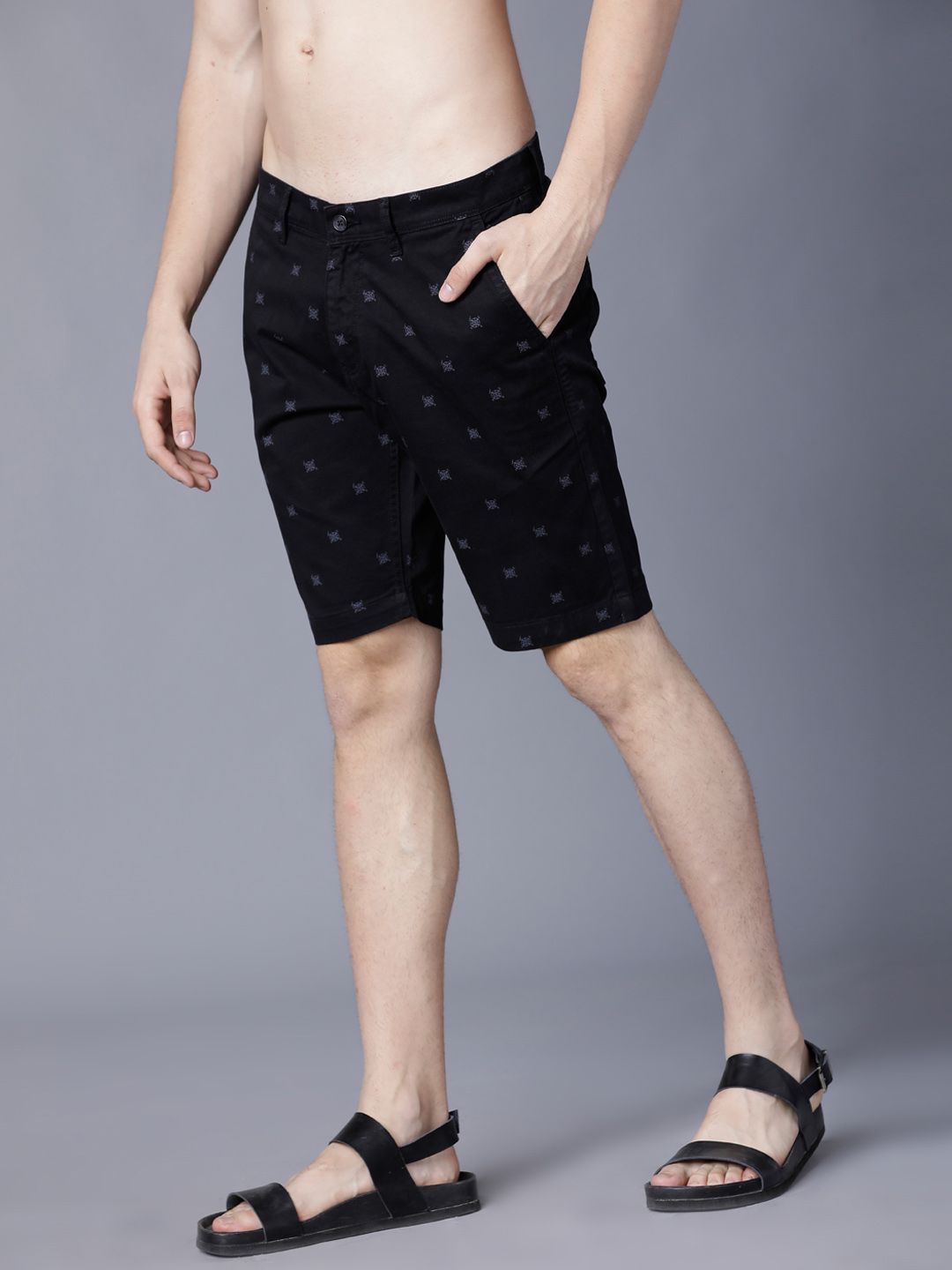 HIGHLANDER Men Black Printed Slim Fit Regular Shorts