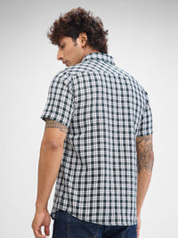 SPYKAR Men Micro Checks Spread Collar Slim Fit Casual Shirt