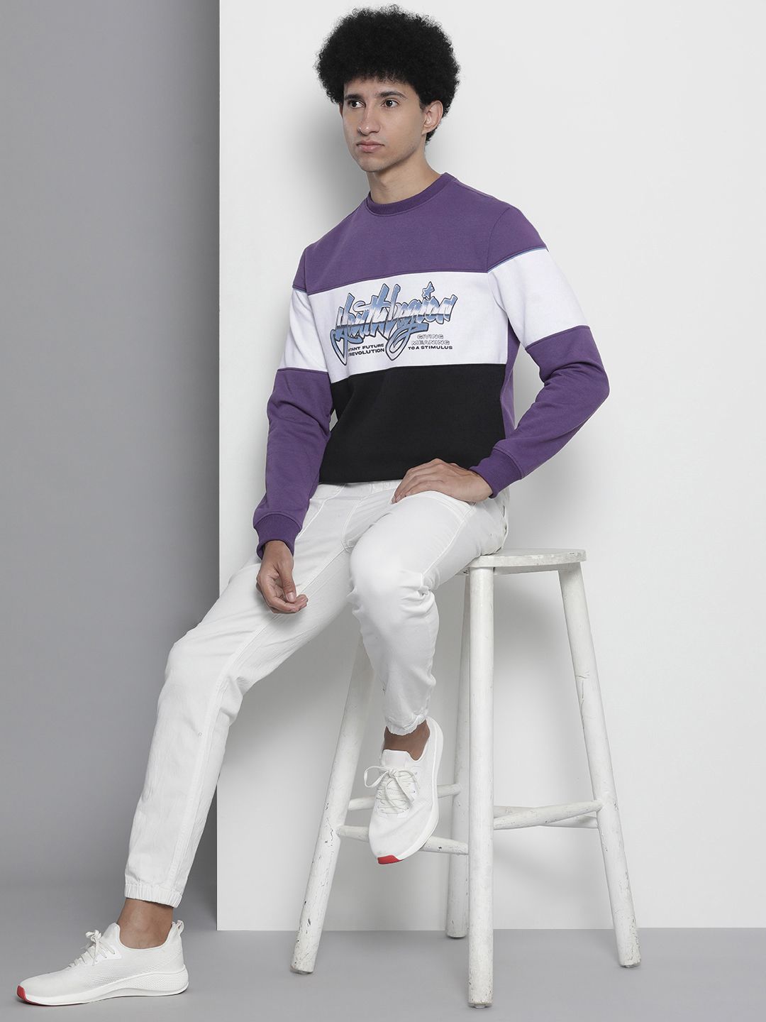 The Indian Garage Co Men Colourblocked Sweatshirt