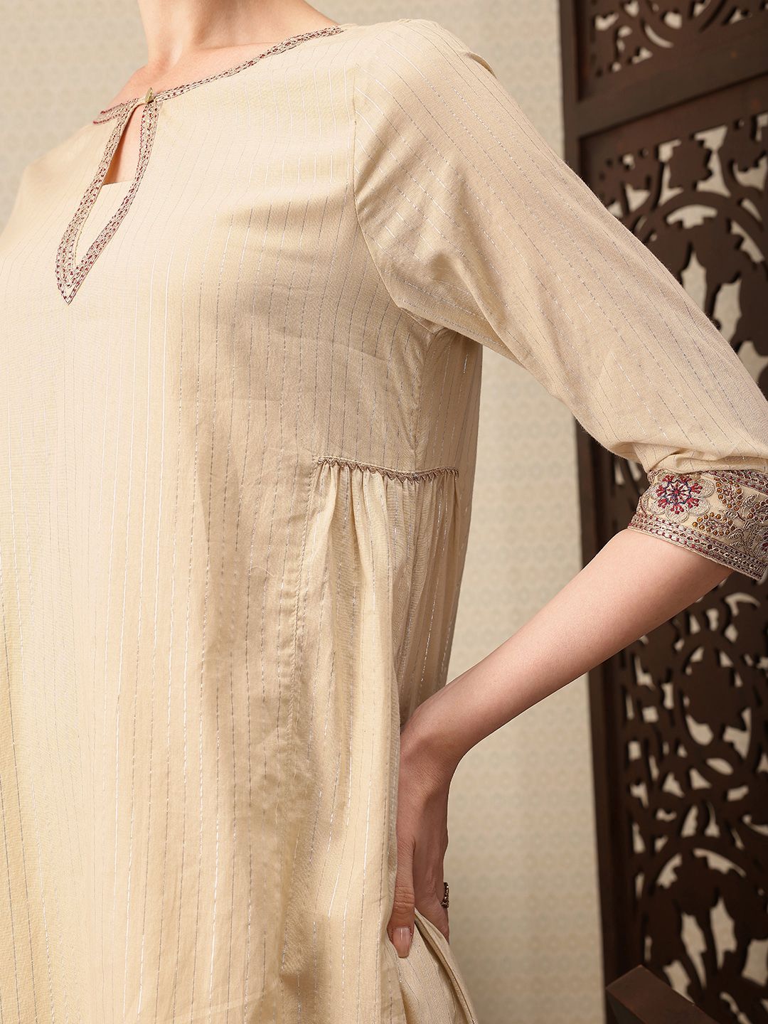 House of Pataudi Striped Keyhole Neck Sequinned A-Line Jashn Kurta