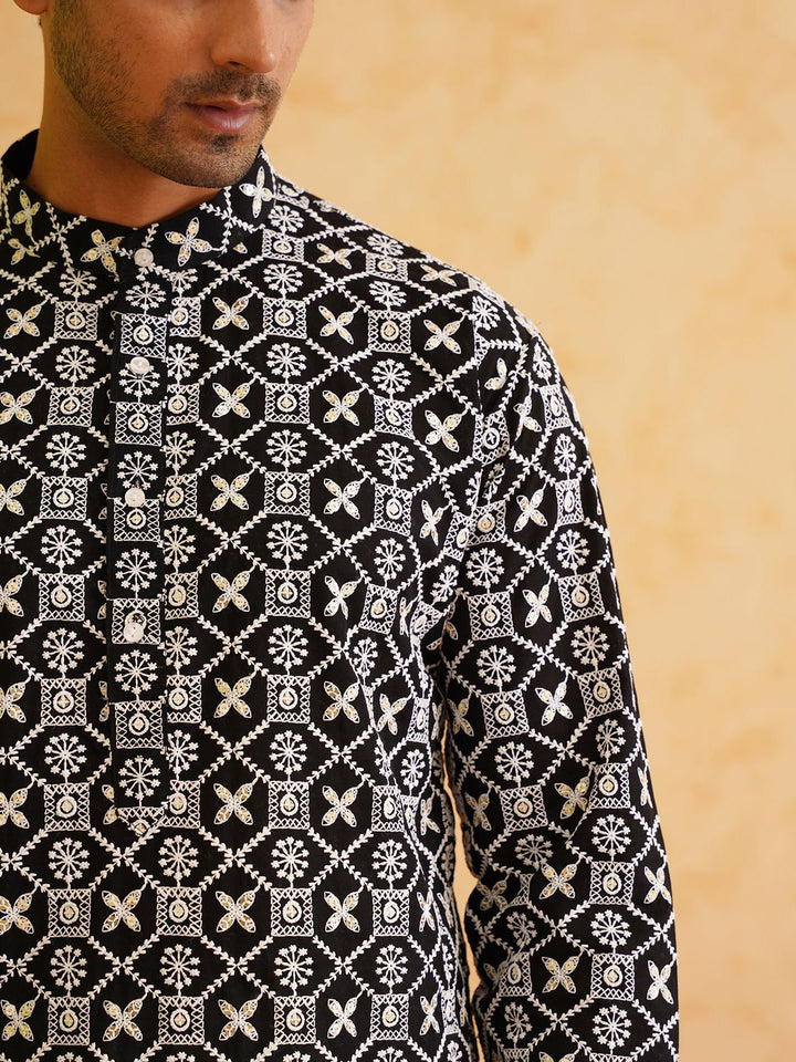 SOJANYA Ethnic Motifs Embroidered Regular Thread Work Pure Cotton Kurta with Churidar