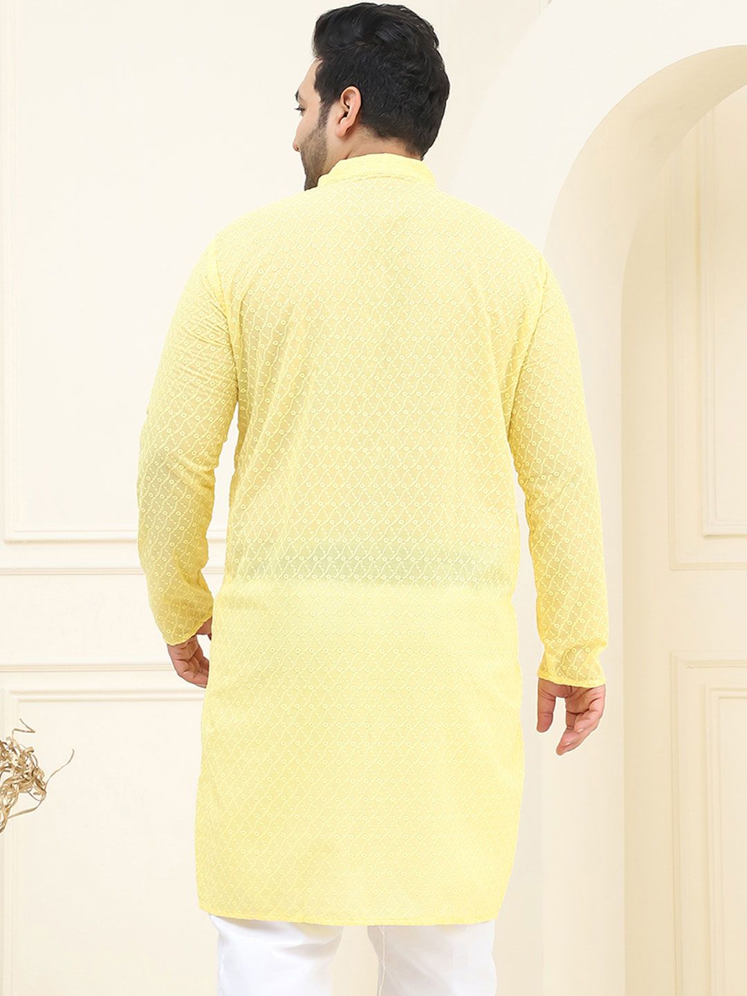 SOJANYA PLUS Size Geometric Embroidered Band Collar Chikankari Straight Kurta