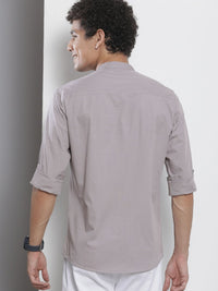 The Indian Garage Co Men Lavender Solid Pure Cotton Casual Shirt