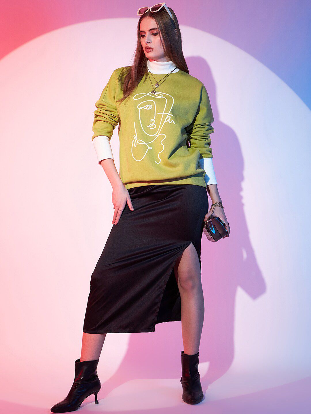 Street 9 Grafik Bercetak Turtle Neck Fleece Pullover Sweatshirt