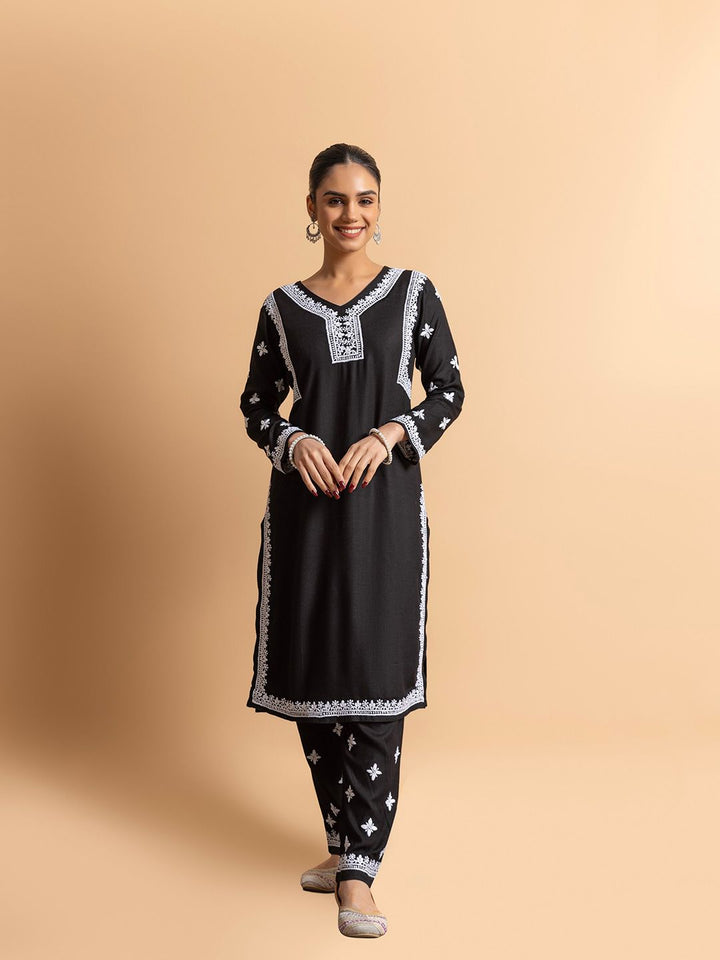HOUSE OF KARI Floral Embroidered Chikankari Straight Kurta With Trouser