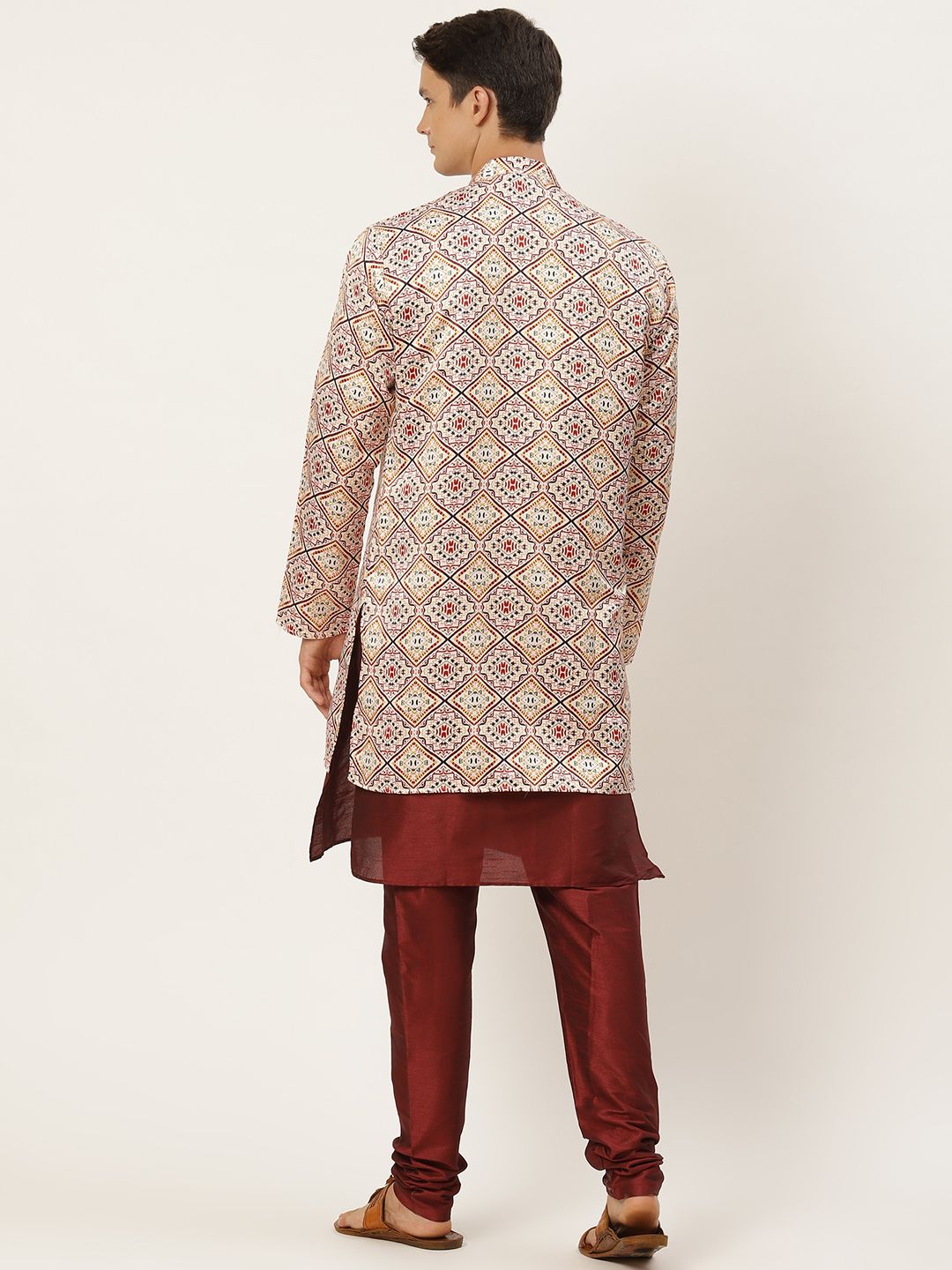 SOJANYA Men Maroon & Off-White Kurta with Churidar
