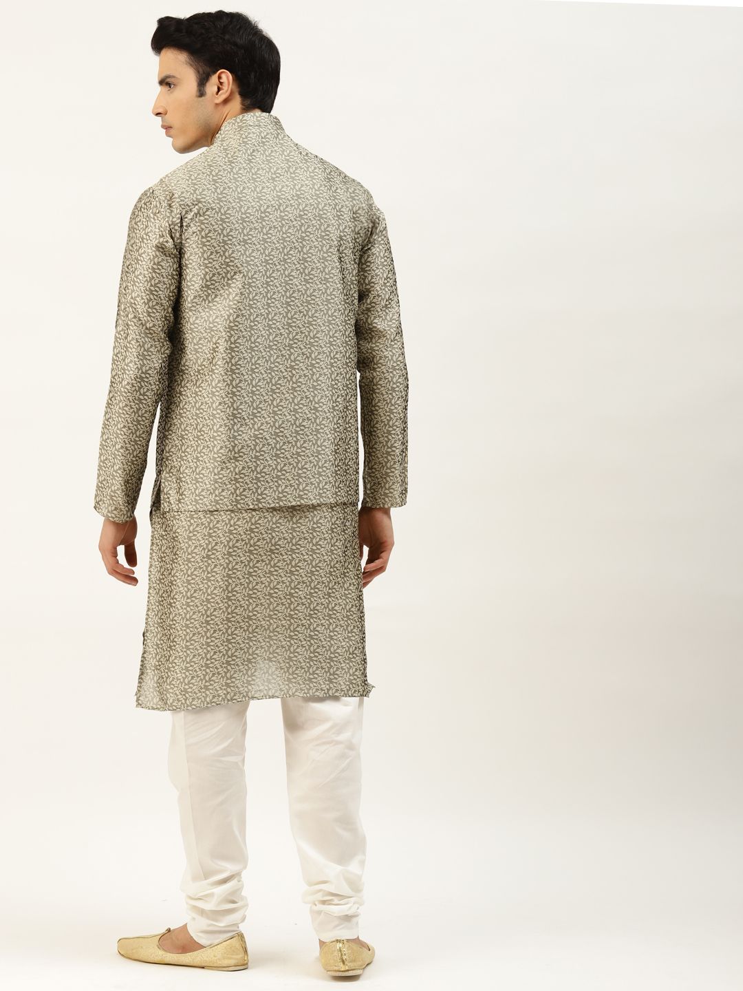 SOJANYA Men Grey Ethnic Motifs Woven Design Kurta with Churidar & Nehru Jacket