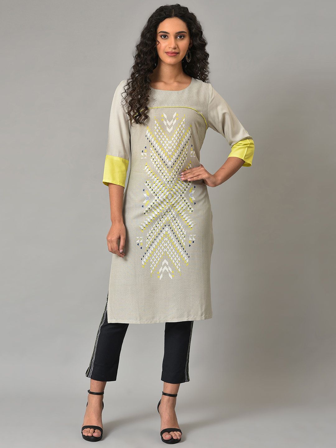 W Geometric Printed Straight Kurta