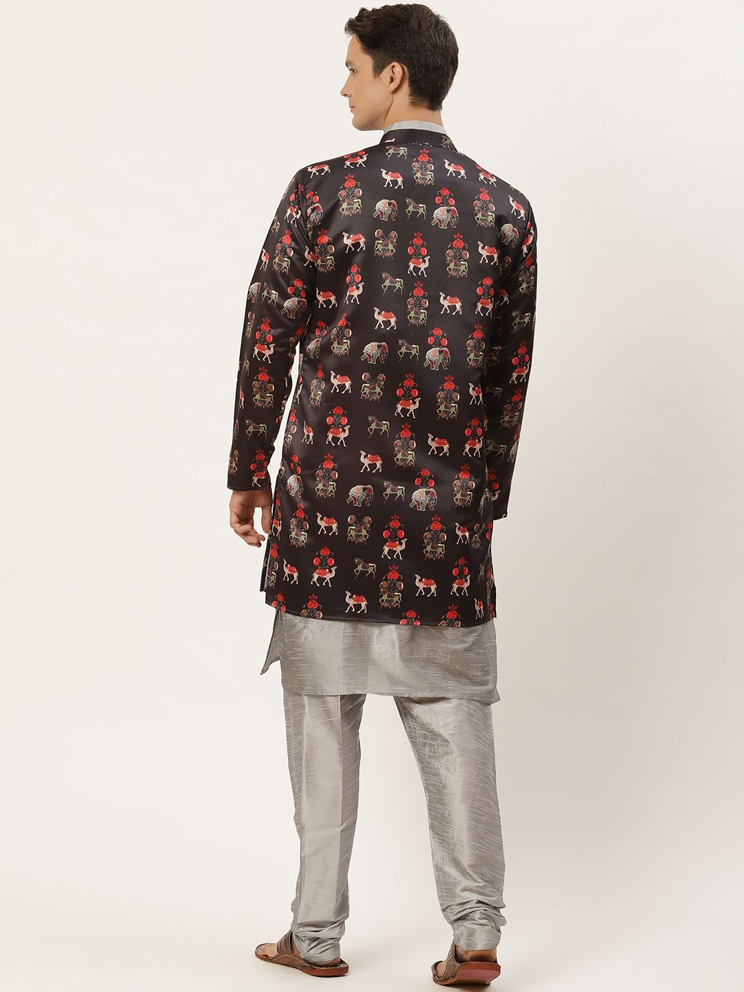 SOJANYA Men Grey Solid Kurta with Churidar & Ethnic Jacket