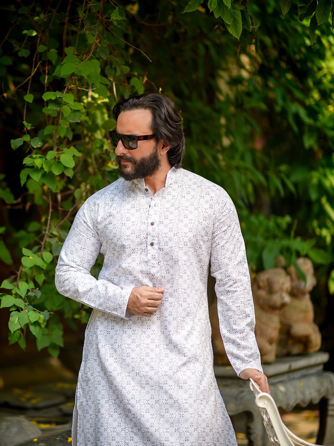 House of Pataudi Men White & Grey Printed Straight  Kurta