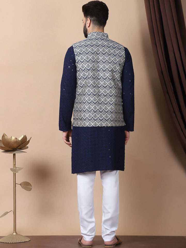 Kurta Kapas Tulen Sulaman Bunga Biru Laut Anouk dengan Jaket Churidar & Nehru
